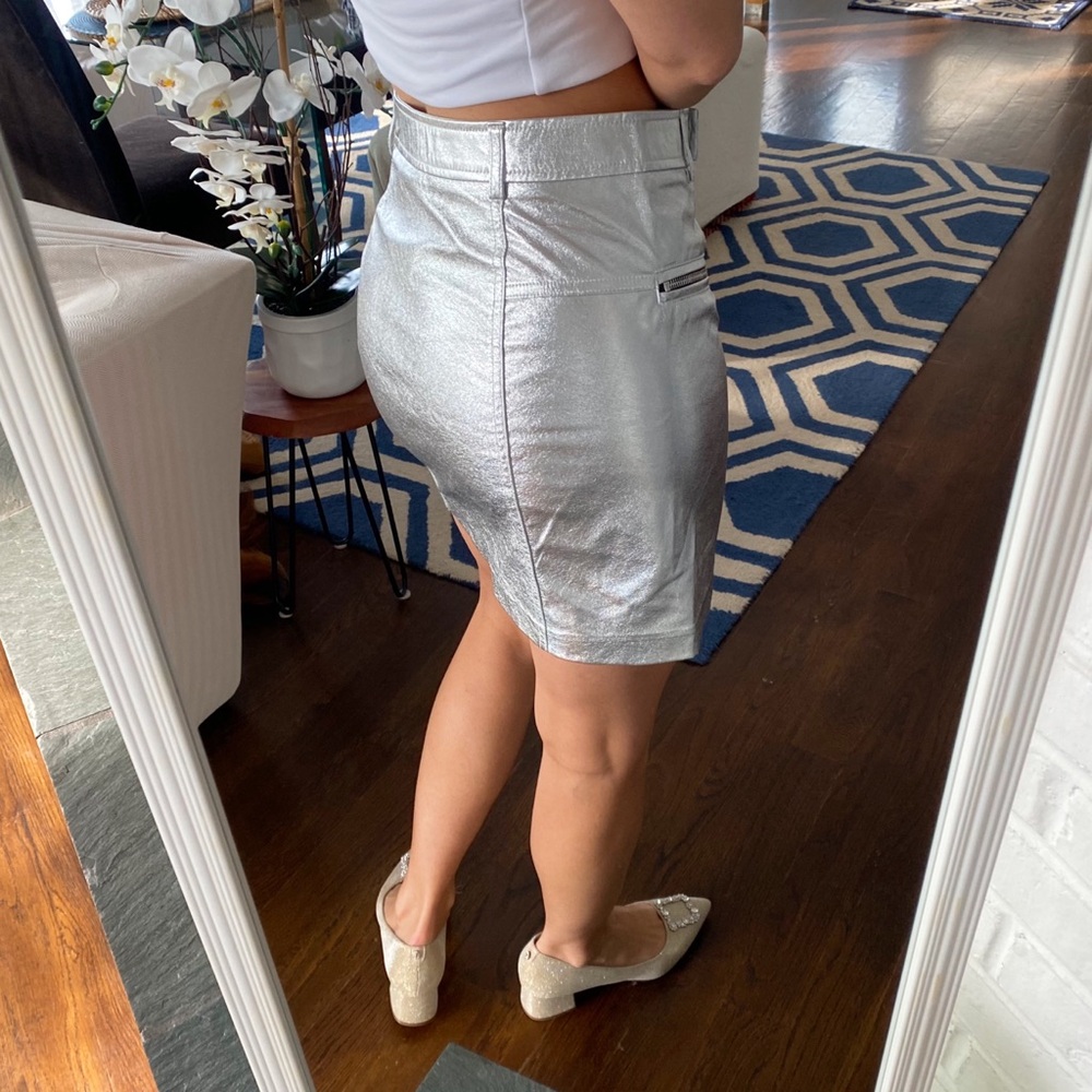 FB SISTER Silver Metallic Women's Mini Skirt 🤍 - Picture 4 of 12